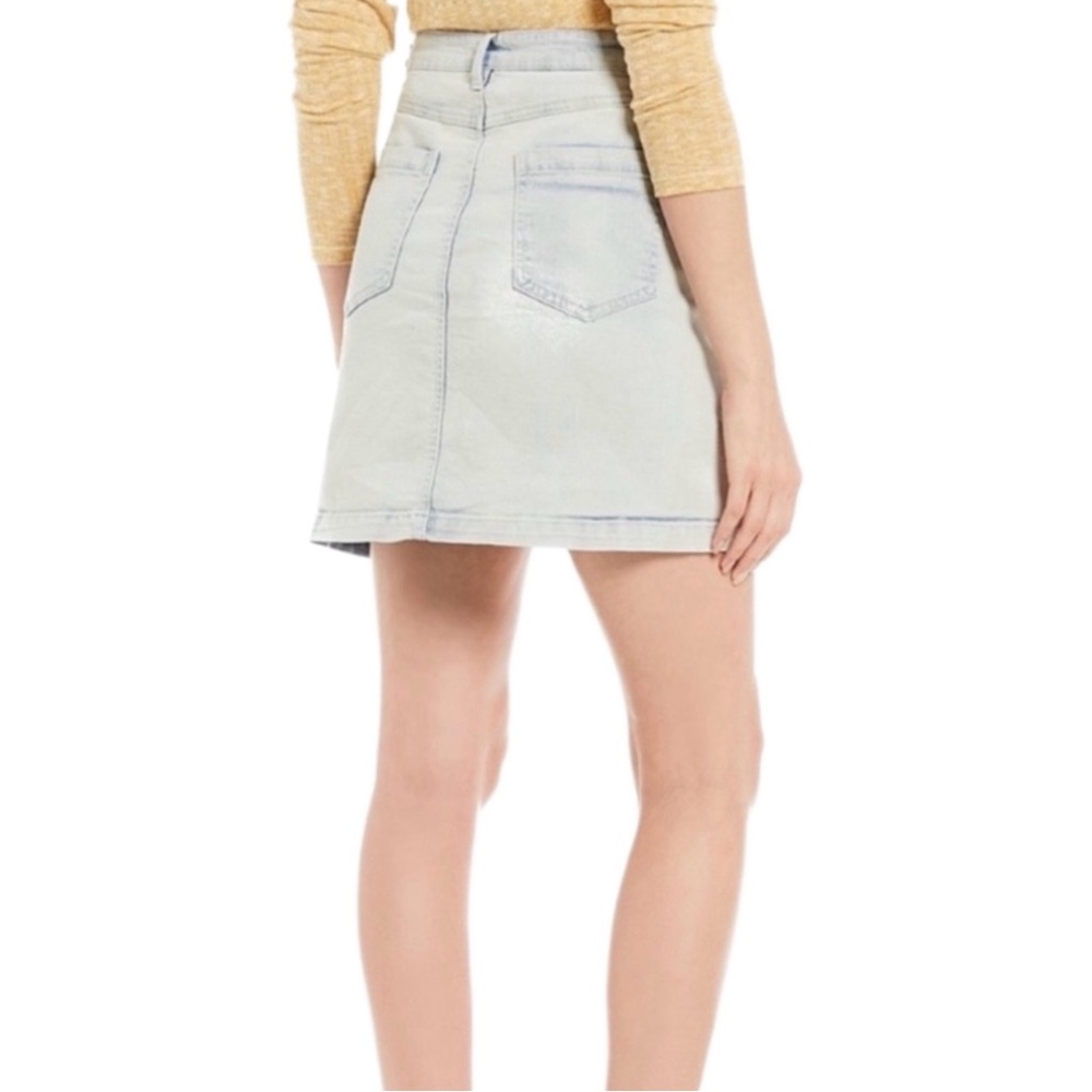 CHELSEA & VIOLET Button Front Denim Skirt! - Picture 2 of 7